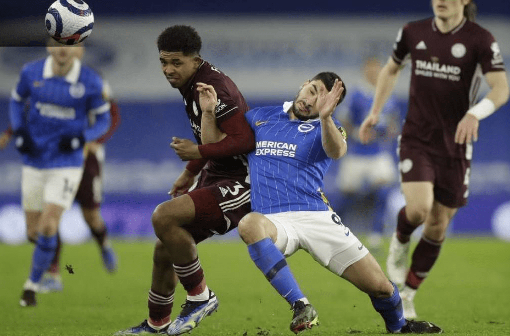 包含莱斯特城客场逆转，引发球迷热议的词条